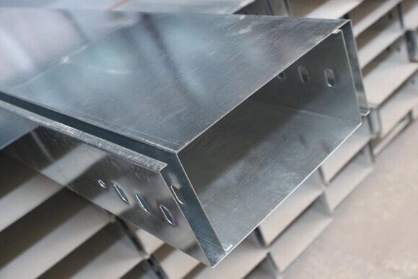 ���̰���