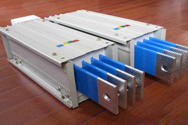 ���̰���