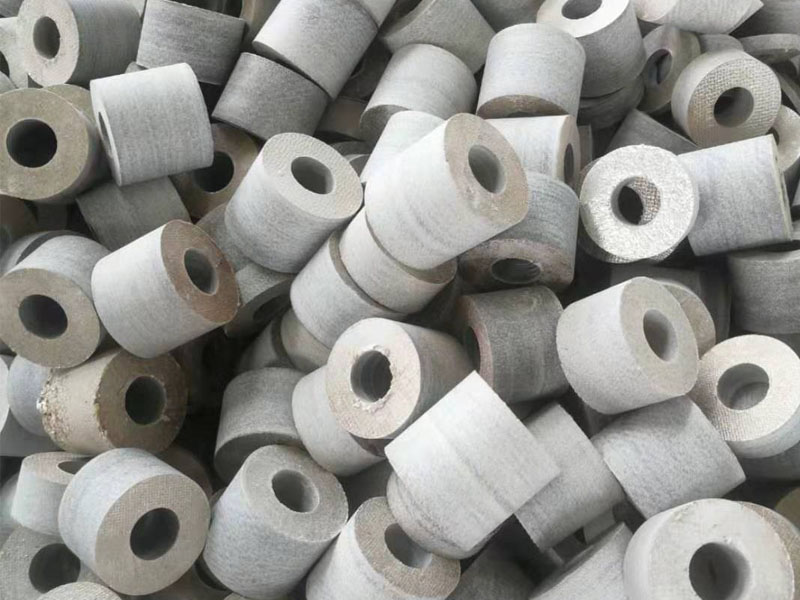 �͸�����ĸ��Ȧ